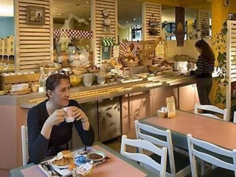 B&B Hotel Arras Centre Les Places Εξωτερικό φωτογραφία