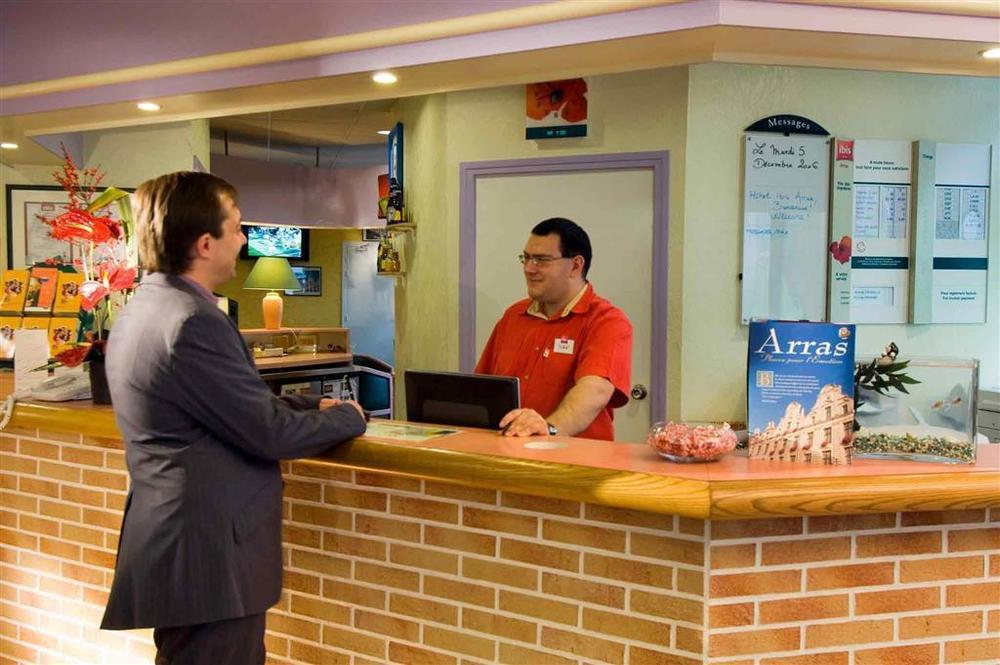 B&B Hotel Arras Centre Les Places Εξωτερικό φωτογραφία